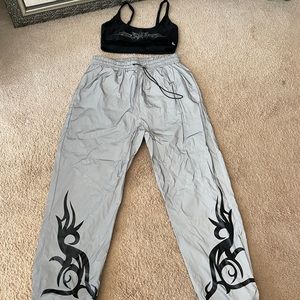 iHeartraves Reflective Jogger and Underboob crop top set - size S/M